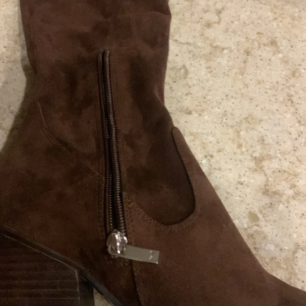 NWOT Marc Fisher Onyse Over the Knee Dark Brown Boots Size 9.5